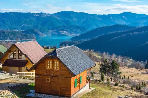 Bajina Basta Ski Chalet | Tarovuk cabin