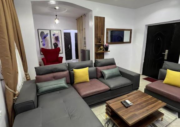 Lagos Mainland Apartment | Tastefully finished 1bedroom apartment in Alagomeji, Yaba
