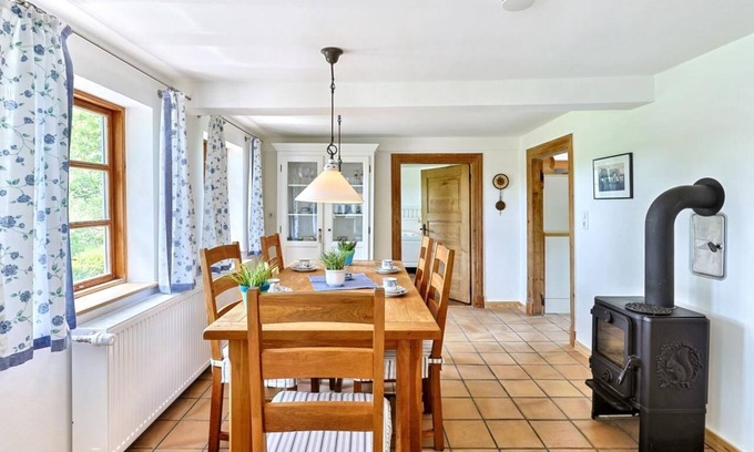 Stenderup Apartment | Thatched cottage in the countryside