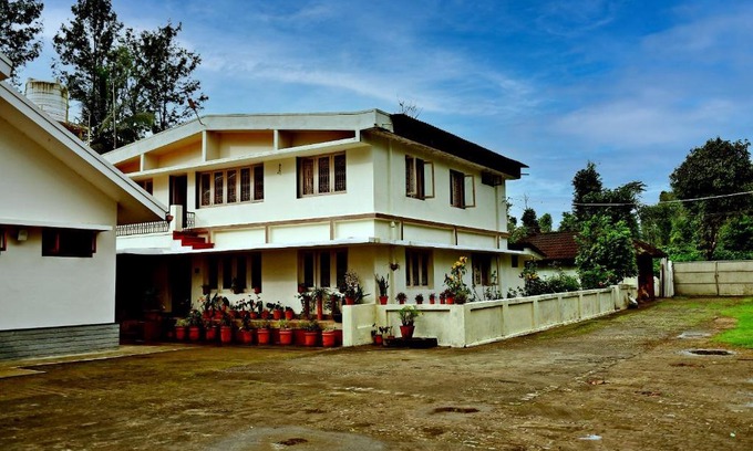 Mudigere House | Thavihakklu Homestay 4BH, Kitchen, Coffee Estate