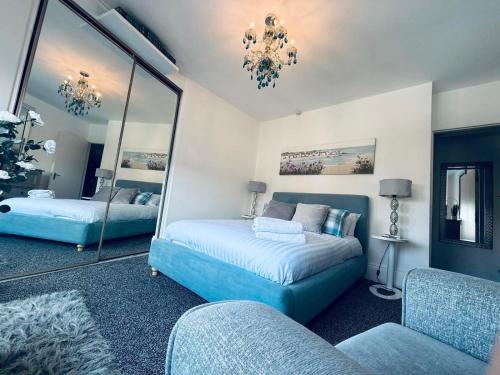 Heaton House | The Ampersand