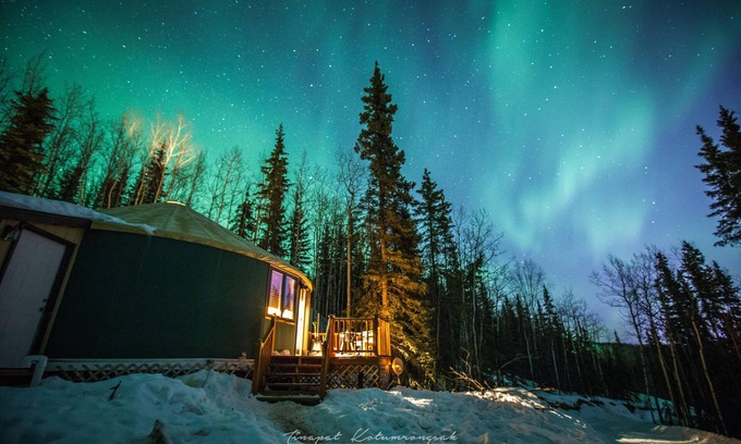 Fairbanks Cottage | The Aurora Yurt ~ A Deluxe Mountain Getaway Above Fairbanks With Great Views