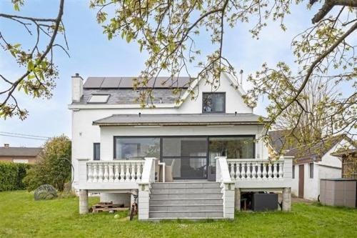 Kortenberg House | The Beautiful White Villa