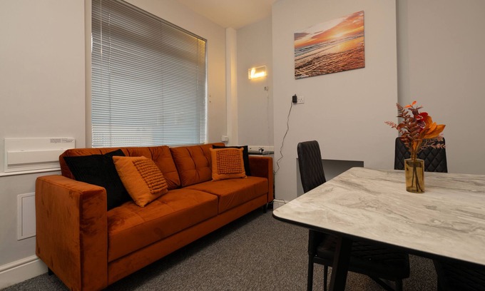 Burslem House | The Bespoke Orange County (Perfect for Contractors and Short-term stays)
