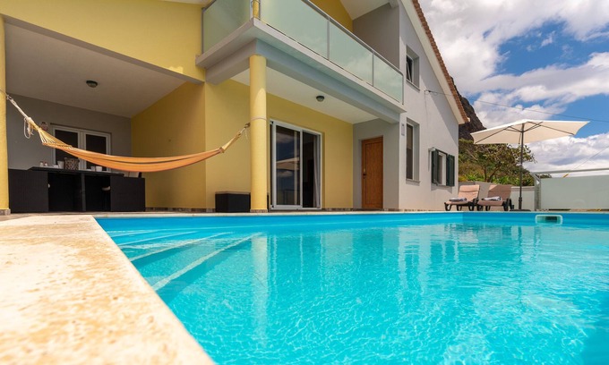 Prazeres House | The Blue Pearl - VILLA Paul