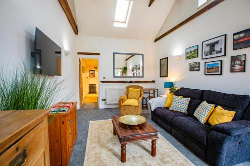 Westmarsh Apartment | The Carriage House