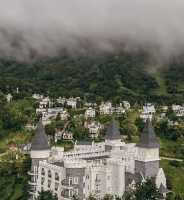 Khaem Son Apartment | THE CASTELL CONDOMINIUM KHAOKHO BY Veerayut