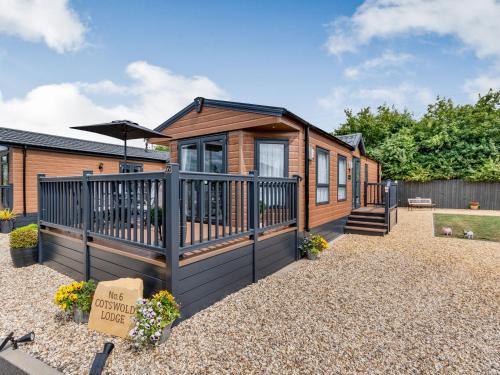 Evesham House | The Cotswold Holiday Lodge