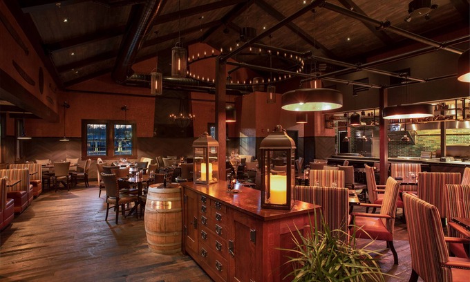 Fayetteville Hotel | The Craftsman Inn & Suites