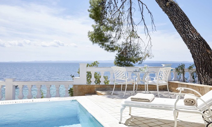 Nikita Hotel | The Danai