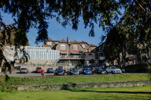 Llanelli Hotel | The Diplomat Hotel Restaurant & Spa