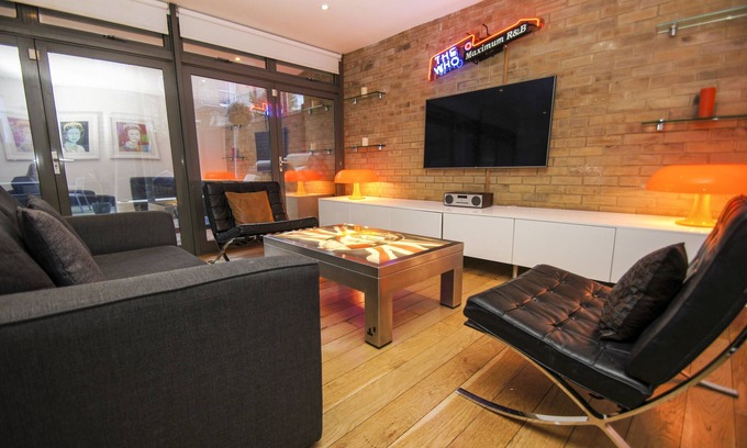 Hove Cottage | The Edge