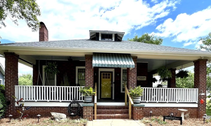 Statesville House | The Elm: 1923 Bungalow - Historic Downtown District