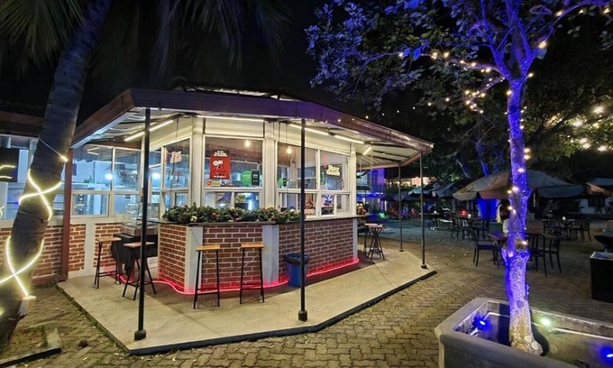 Andiambalama Hotel | The Empyrean Airport Transit Hotel