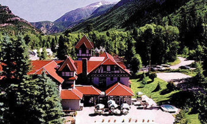 Redstone Hotel | The Historic Redstone Inn