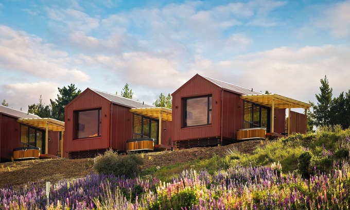 Lake Tekapo RV Rental | The Huts at Lakes Edge