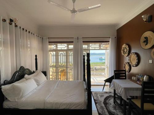 Jinja Bed & Breakfast | The Jewel and the Lake
