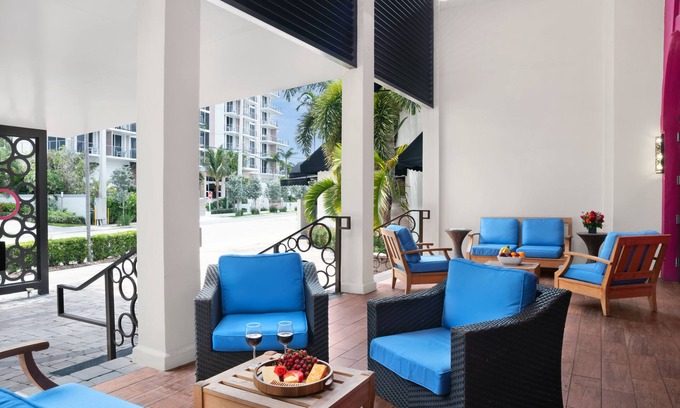 Bay Harbor Islands Hotel | The Landon Bay Harbor - Miami Beach