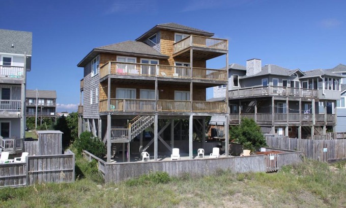 Salvo House | The Lazy Whale #31-S