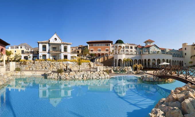 Benidorm Hotel | The Level at Melia Villaitana