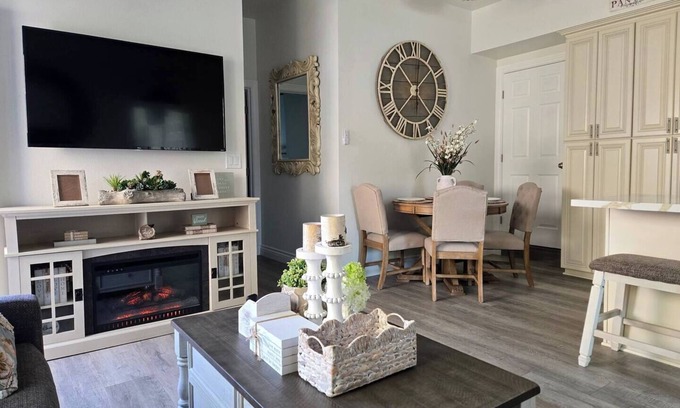 Lancaster Apartment | The Little Chateau