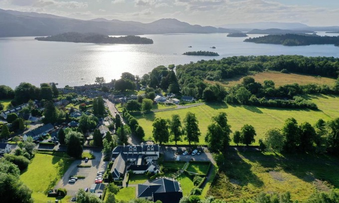 Luss Hotel | The Loch Lomond Arms Hotel