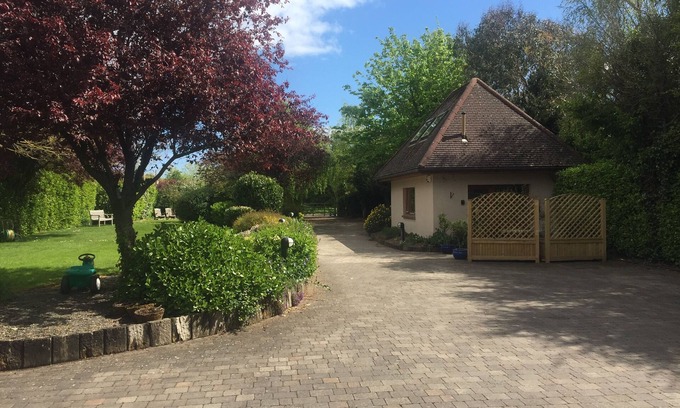 Malahide Cabin | The Lodge at Bodenlodge is located in the charming Costal Village of Malahide
