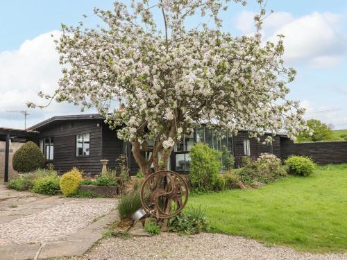 Milford House | The Lodge at Wildersley Farm