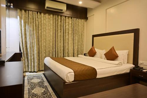 Jamshedpur Hotel | THE MAHAL INN