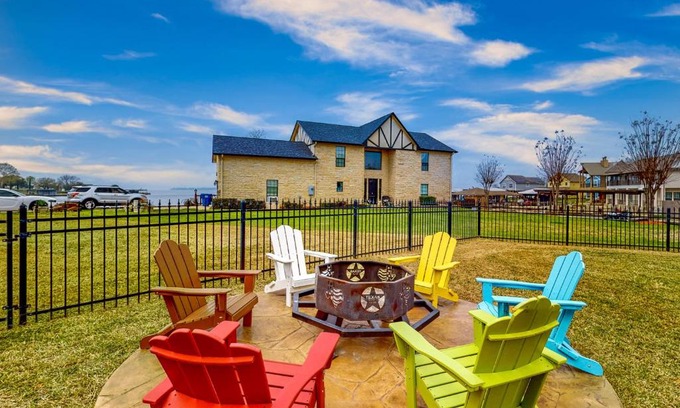 West Livingston House | The Mystic