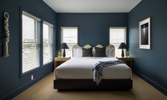 New Buffalo Hotel | The Neighborhood Hotel-New Buffalo