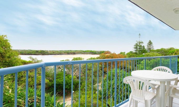 Currimundi Apartment | The Outlook U9/9 Hume Parade
