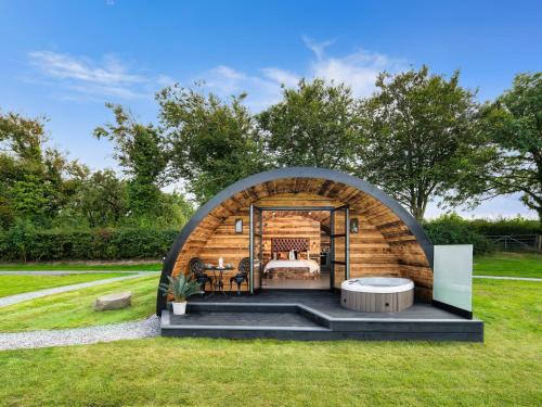 Llanarth House | The Piglet Pod