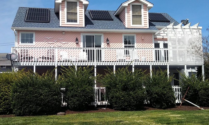 Bethany Beach House | The Pink House: 100 Steps to the Beach!