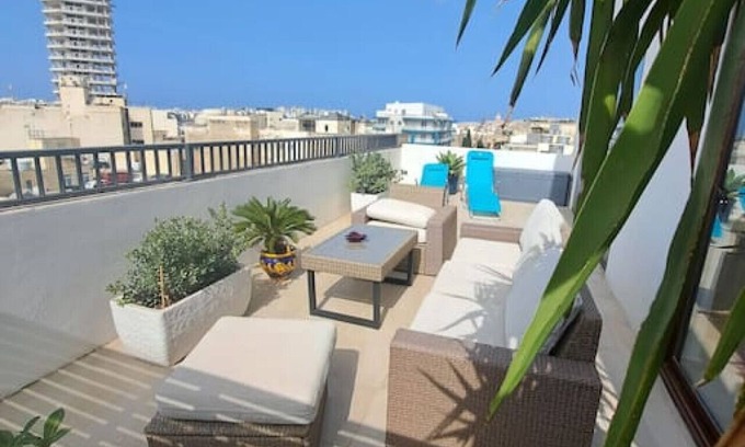Msida Apartment | the Queen Freddy Penthouse
