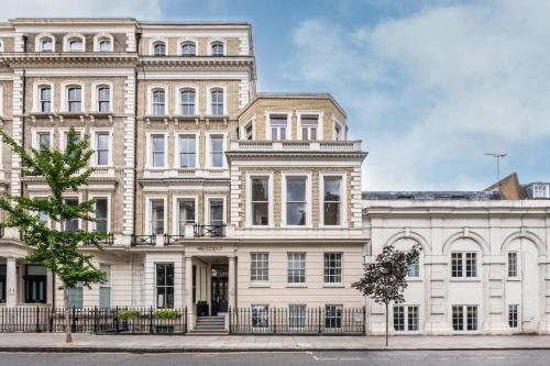 Earl's Court Hotel | The Resident Kensington