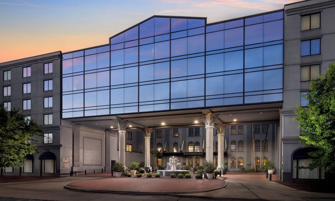 Central Business District Hotel | The Riverfront Hotel New Orleans