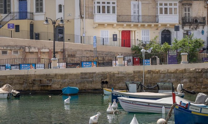 St. Julian's Hostel | The Rose Hostel