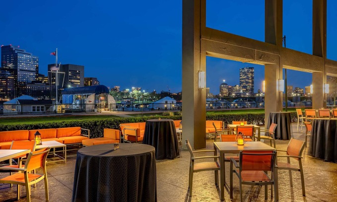 East Cambridge Hotel | The Royal Sonesta Boston