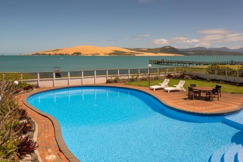 Omapere Hotel | The Sands Hotel Hokianga