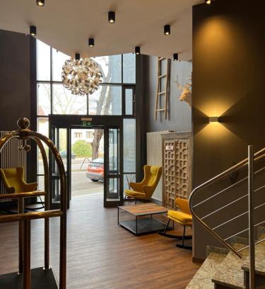 Weststadt Hotel | the season