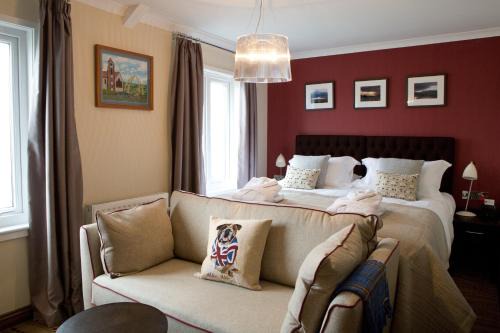 Stanley Hotel | The Waterfront Boutique Hotel