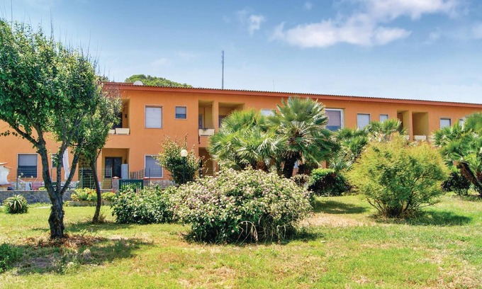 Castelsardo Apartment | This apartment is located in a residential complex in front of the tourist port of Castelsardo, in S