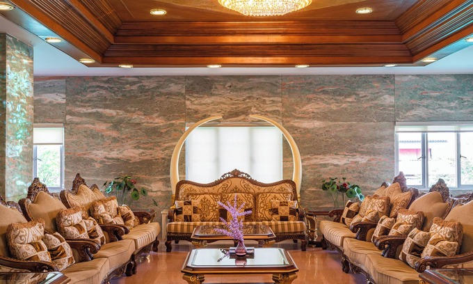 Surin Hotel | Thong Tarin Hotel