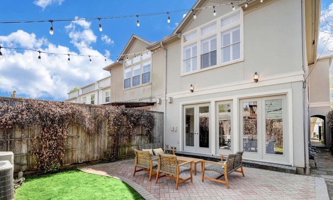 South Central Houston House | TMC Hospital & NRG Home in Rice | Family-friendly