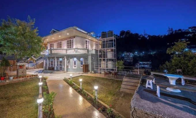Dharampur Villa | Tourist Villa | Lounge | Snooker | Meals | Valley View | Kasauli Hills
