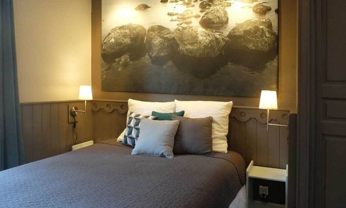 La Sarra - Saint Just House | Town house with terrace and garden in the center of Lyon.