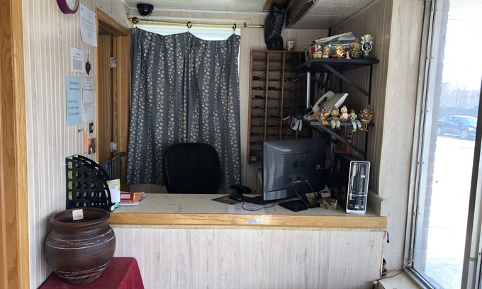 Oshkosh Hotel | Town Motel