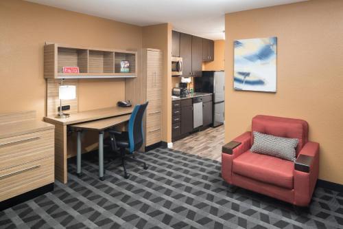 Panama City Hotel | TownePlace Suites by Marriott Panama City