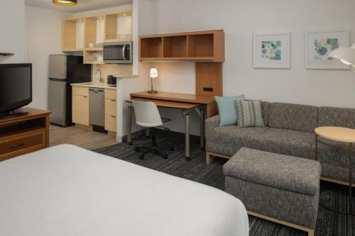 Downtown Hotel | TownePlace Suites San Jose Campbell